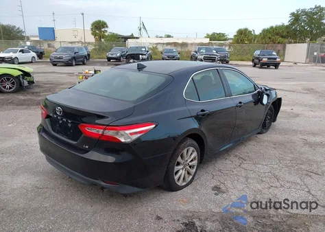 2019 Toyota Camry Le из США, поврежденный, VIN 4T1B11HK4KU733077